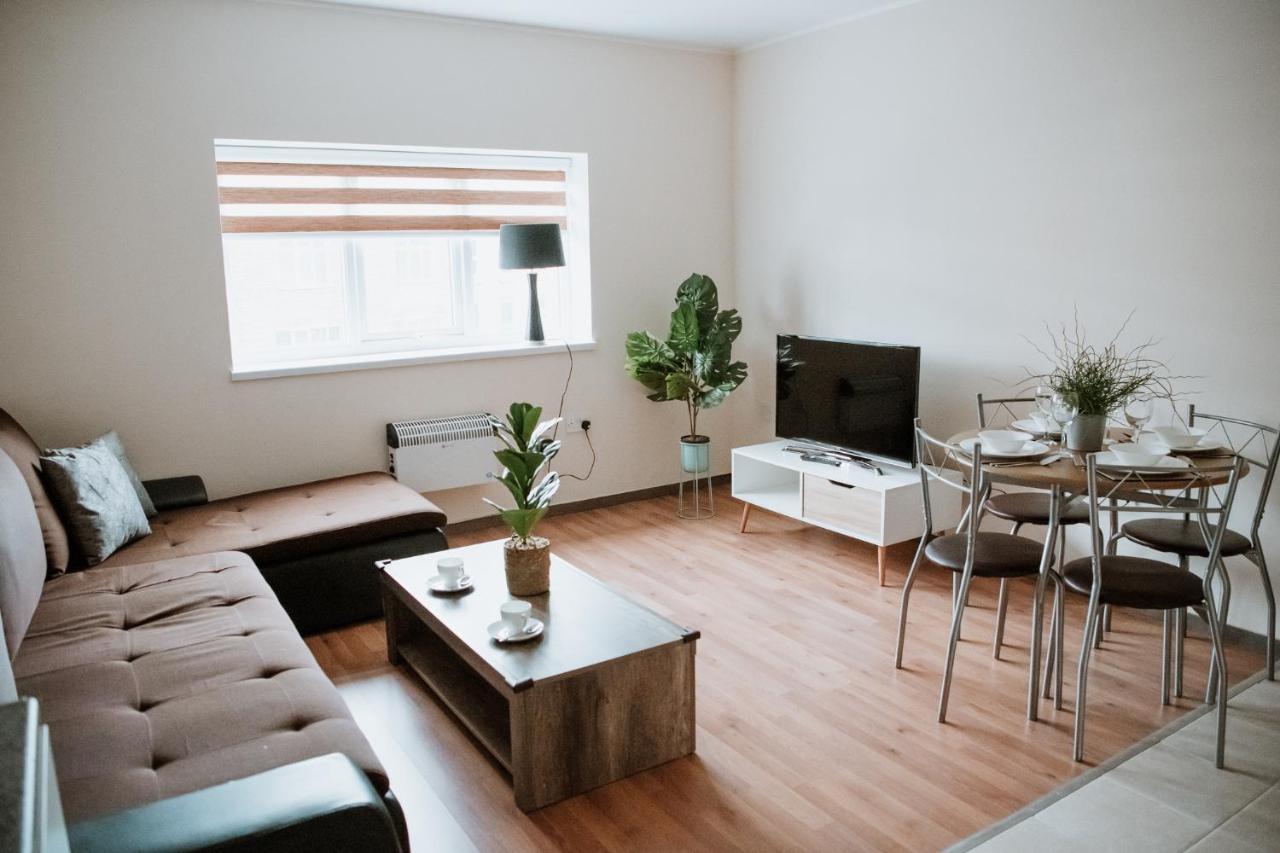 Flat 5 Lovely 1-bedroom Flat In